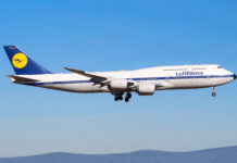 Lufthansa ar putea vinde două aeronave Boeing 747-8 Forțelor Aeriene ale SUA